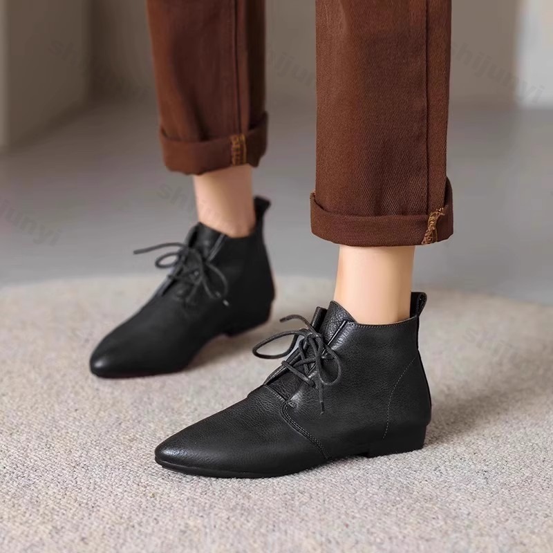 Women Fashion Trend 2025 - Femmes bottes courtes 2025 cuir nouvelles