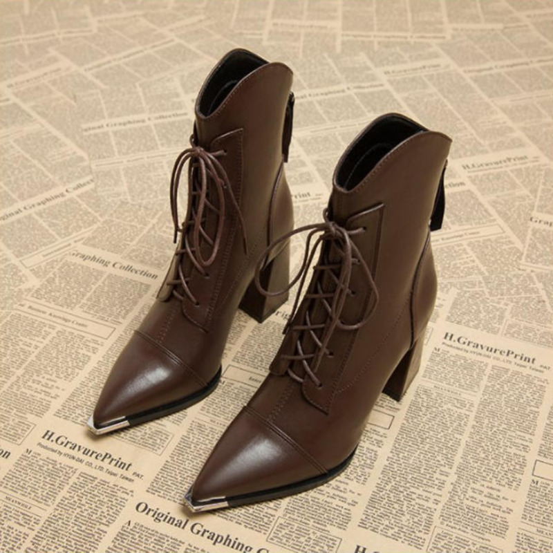 Women Fashion Trend 2025 - Bottines à bout pointu pour femmes,