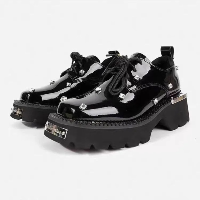 Mocassins à plateforme en cris - Women Fashion Trend 2025 avis et prix