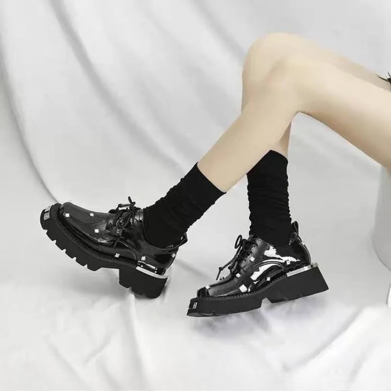 Mocassins à plateforme en cris - Women Fashion Trend 2025 avis et prix
