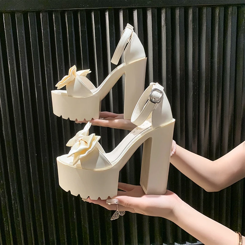 Femmes sandales 2025 nouvelles - Women Fashion Trend 2025 avis et prix