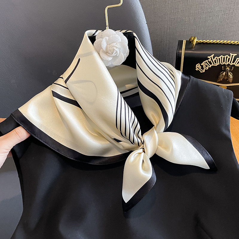 Group châle injSquare design p - Women Fashion Necktie avis et prix