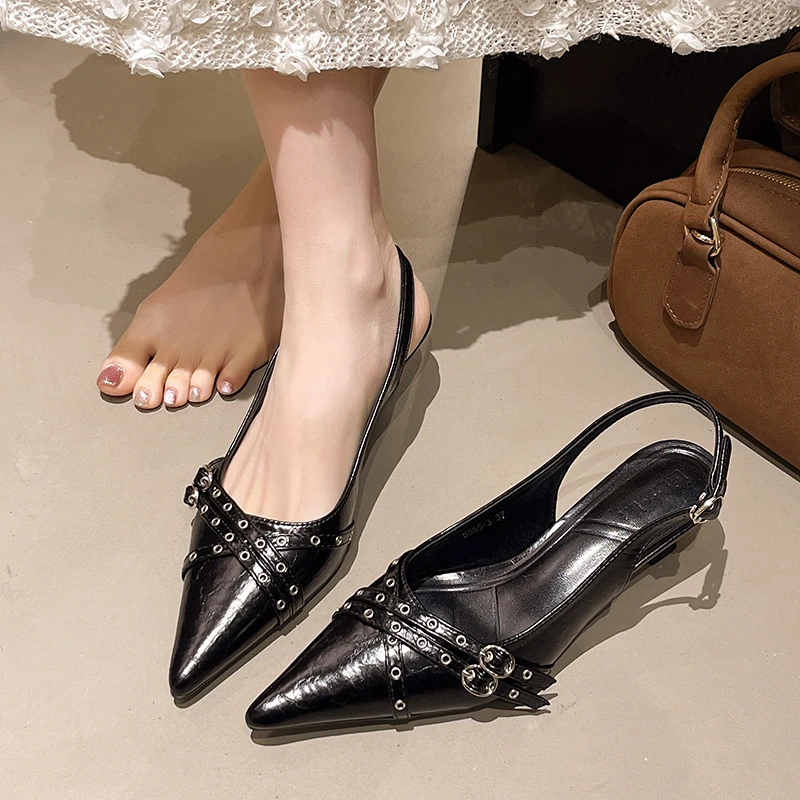 Sandales à bout pointu pour fe - Women Fashion Trend 2025 avis et prix